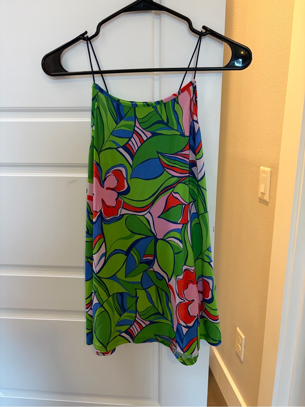 Lavish Green Floral-Print Tank Top with Pink & Blue Accents
